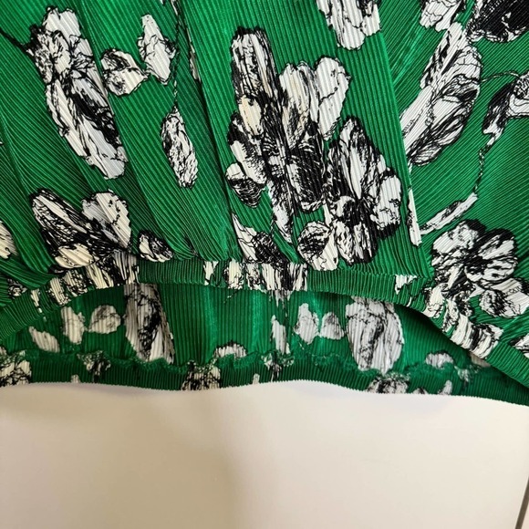 ASTR The Label Wrap Top Size Large - Picture 5 of 8